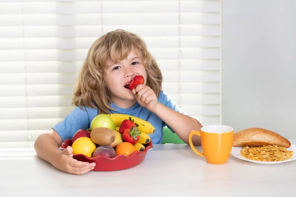 Child Strawberry Summer Fruits Funny Kid Boy Having Breakfast Milk — Stock Photo, Image