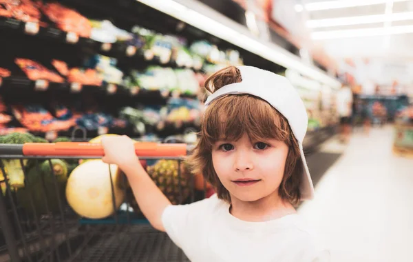 Smiling American Kid Shopping Trolley Grocery Store Supermarket Shopping Child — Stock Photo, Image