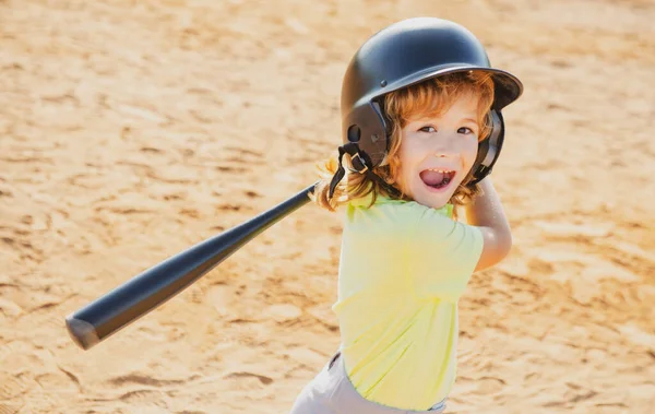 Izgalmas Baseball Játékos Készen Áll Ütésre Egy Gyerek Baseball Ütővel — Stock Fotó