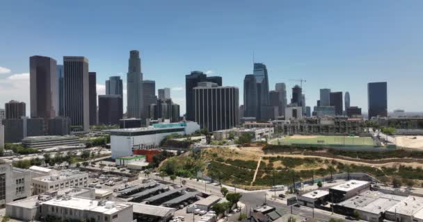 Los Angeles Şehir Merkezinin Hava Manzarası Insansız Hava Aracı Gökdelenlerin — Stok video