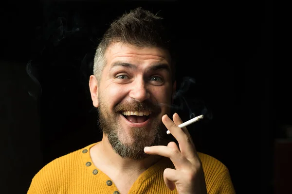 Smiling Man Smoking Cigarette Close Portrait Man Black Smoke Black — Stock Photo, Image