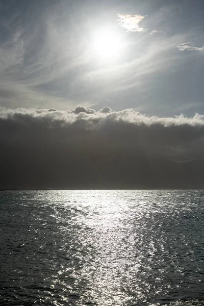 Тропічний Пляж Піщаний Пляж Спокійною Хвилею Бірюзового Океану Мальдіви Ідеальний — стокове фото