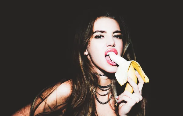 Sexy Woman Eating Banana Tropical Fruits Healthy Eating — Stock Photo, Image