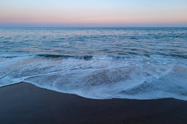 Deniz ya da okyanus suyu, deniz manzarası, inanılmaz sahil manzarası.