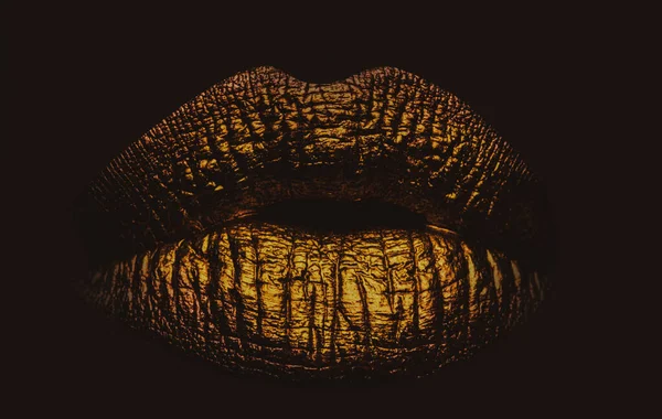 Golden Lips Closeup Balck Gold Metal Lip Beautiful Makeup Golden — Stock Photo, Image