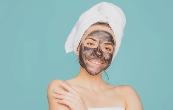 Beautiful Woman Applying Facial Mask Mud Facial Mask Face Clay — Stock Photo, Image