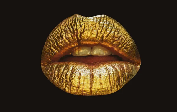 Closeup Γυναικεία Παχουλά Χείλη Χρυσό Χρώμα Μακιγιάζ Χρυσό Γκλίτερ Καλλυντικό — Φωτογραφία Αρχείου
