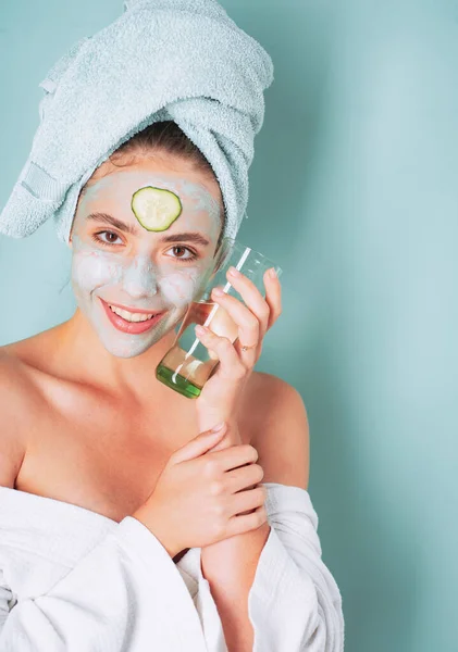 Happy Smiling Fresh Looking Young Woman Towel Her Head Clay — Stock Photo, Image