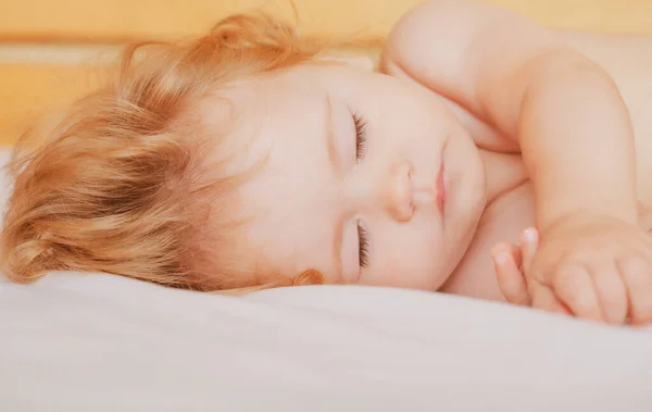 Baby Slaapt Het Bed Gezond Slapen Schattige Kleine Kinderen Rust — Stockfoto