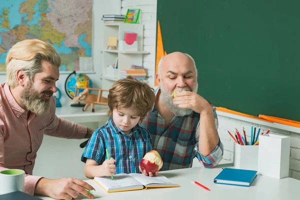 Grandfather Father Grandson Boy Men Generation Three Different Generations Ages — Stockfoto