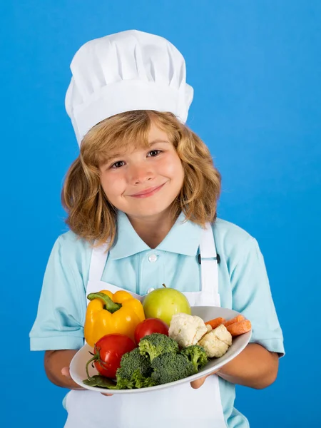 Chef Kid Boy Hold Plate Vegetables Making Fresh Vegetables Healthy — Zdjęcie stockowe