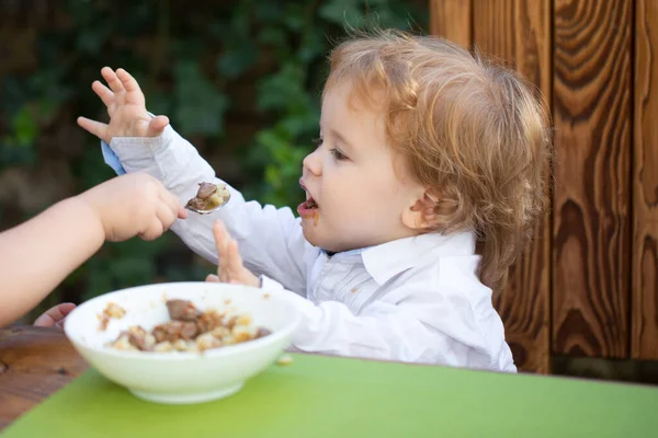 Babyvoeding Baby Die Eten Gezonde Kinderen Ontbijten Goede Eetlust — Stockfoto