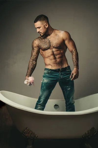 Sexy Man Naked Body Washing Bathtub Guy Seductive Bathroom Brutal — Fotografia de Stock