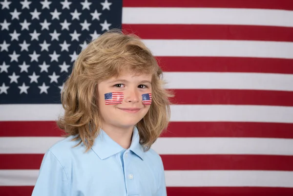 American Little Patriot Independence Day 4Th July Child American Flag — Stockfoto