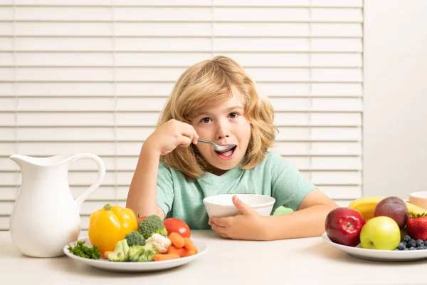 Kid Preteen Boy Kitchen Table Eating Vegetable Fruits Dinner Lunch — Stockfoto