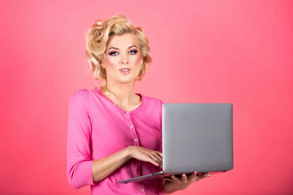 Beauty Woman Using Laptop Computer Isolated Background Sexy Secretary — Stok fotoğraf