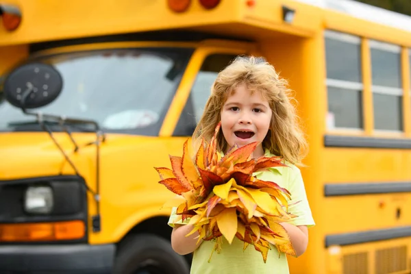 Back School September Autumn Child School Bus Fall Foliage Schooler — Stockfoto