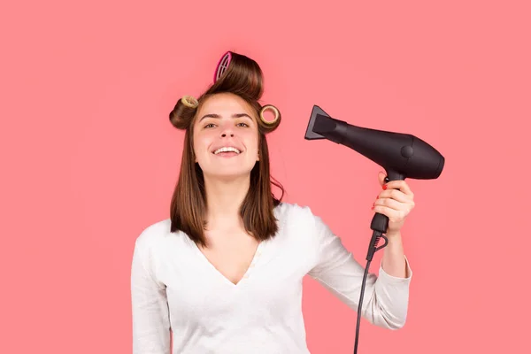 Vrouw Met Haardroger Het Douchen Mooi Meisje Met Recht Haar — Stockfoto
