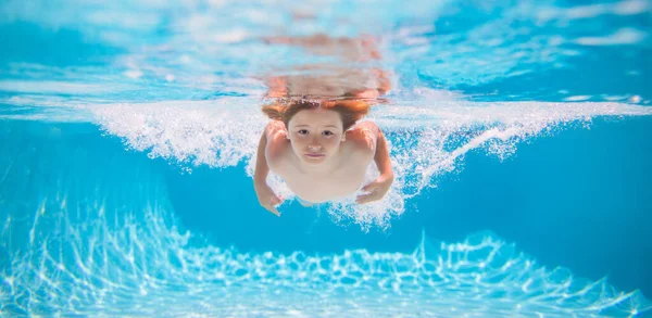 Young Boy Swim Dive Underwater Water Portrait Swim Pool Child — Stockfoto