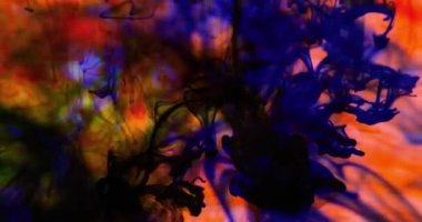 Su zemininde renkli boyalı mürekkep. Renklerin soyut tasarımı. Renk boyası karışımı. Çok renkli sıvı boya. Renkli sıçrama. Yaratıcılık ve sanat