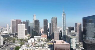 Los Angeles şehir merkezindeki gökyüzü. Los Angeles, Kaliforniya