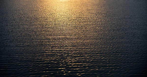 Kalme Zee Gouden Zonsondergang Aan Zee Landschap Met Zonsondergang Boven — Stockfoto