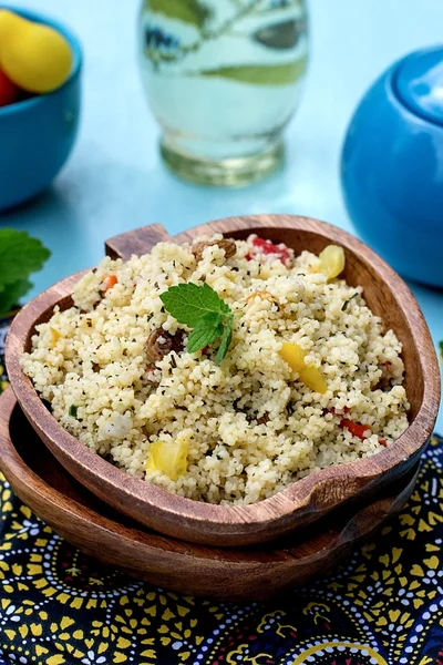 Insalata araba con couscous tabbouleh — Foto Stock