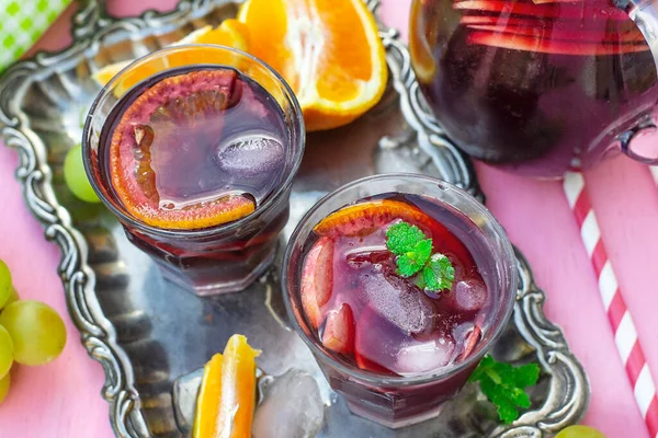 Bebida Espanhola Sangria Com Vinho Tinto Frutas Verão — Fotografia de Stock