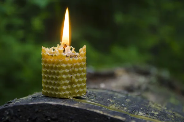 Svíčka včelí vosk berning — Stock fotografie