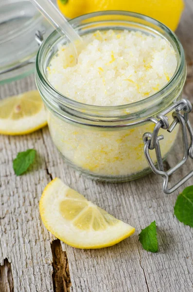 Homemade Sea Salt Lemon Fruit Scrub Bath Salt Foot Soak — Zdjęcie stockowe