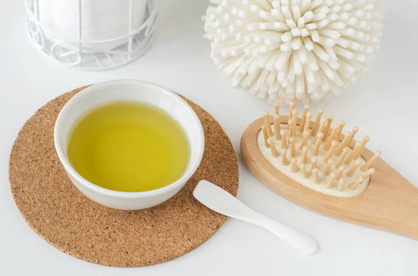 Small White Bowl Olive Coconut Castor Oil Wooden Hairbrush Homemade Stockbild