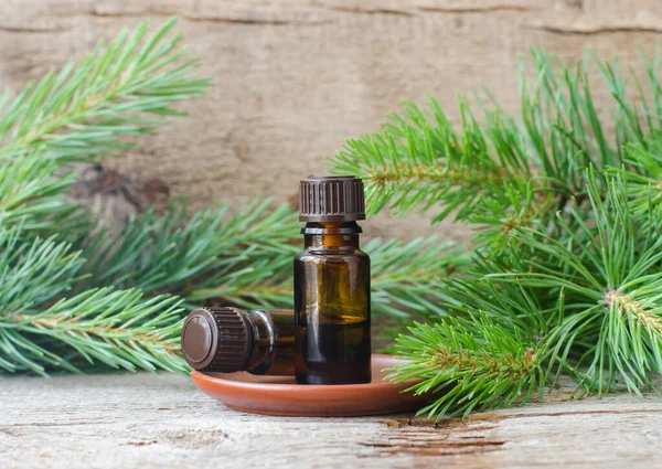 Botol Kaca Kecil Dengan Minyak Pinus Esensial Aromaterapi Sauna Spa — Stok Foto