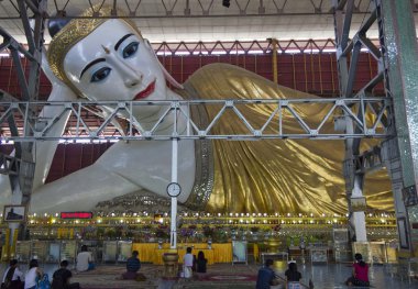 kyaukhtatgyi Buda, yangon