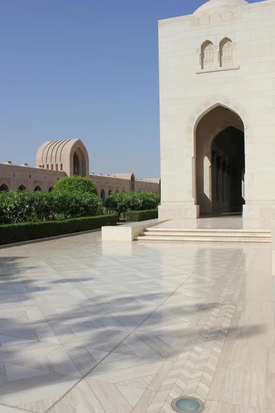 Sultan qaboos grand mosque architectonische details — Stockfoto
