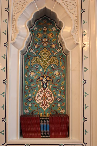 Sultan Qaboos grand Mosque Detalle arquitectónico — Foto de Stock