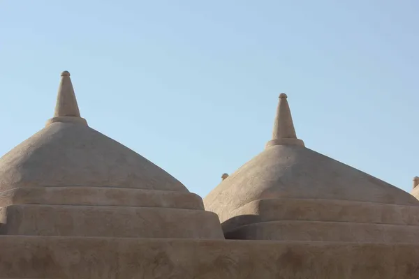Al samooda moskee, koepels detail — Stockfoto