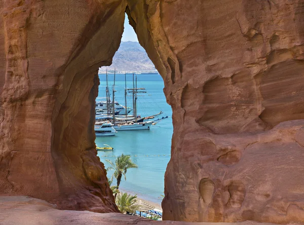 Yalak kumtaşı kemer Marina Red Sea'deki/daki gördüm