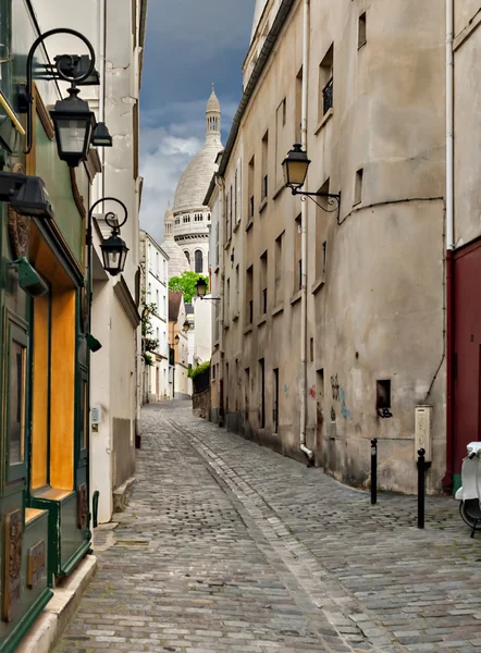 Eski Paris dar sokak