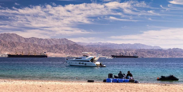 Eilat Israel Março 2022 Panorama Dia Ensolarado Praia Arenosa Mar — Fotografia de Stock