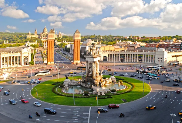 BARCELONA, SPAIN - AUGUST 12: Panoramic view of Barcelona cityon — Stock Photo, Image