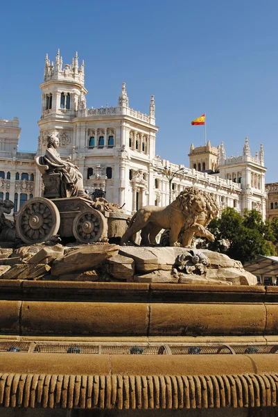 Cibeles-Brunnen in der Innenstadt Madrids, Spanien — Stockfoto