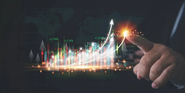Businessman Touching Point Virtual Screen Economic Growth Graph Chart Analysing — Stok fotoğraf