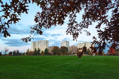 Yaşam Tarzı - Apartman Kamu Parkı manzaralı