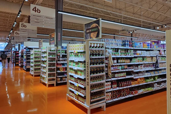 Торонто Канада 2022 Пом Якшувальний Вид Полиці Товарами Супермаркеті — стокове фото