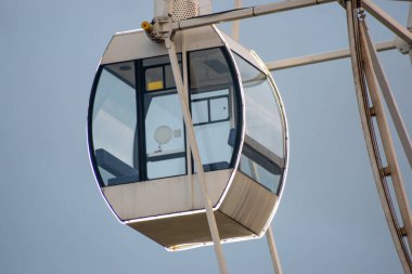 Klasik Dönme dolap Mavi Gri Gök Macrosu