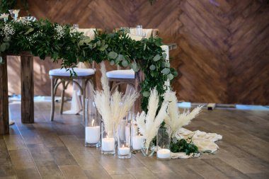 Tatil için bir yer. Çatı Biçimi Dekorasyonu