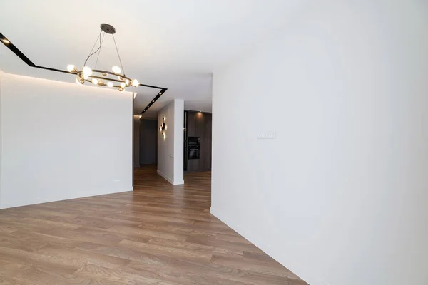 Intérieur Chambre Avec Murs Blancs Plancher Bois Naturel — Photo