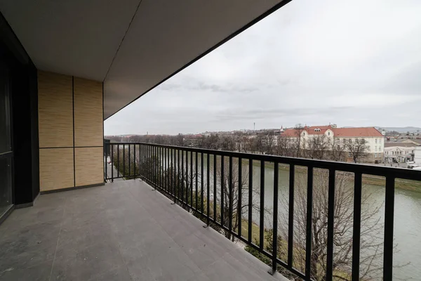 Дизайн Нового Большого Балкона Новом Доме — стоковое фото