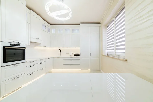 Interno Moderno Elegante Una Cucina Luminosa Casa — Foto Stock