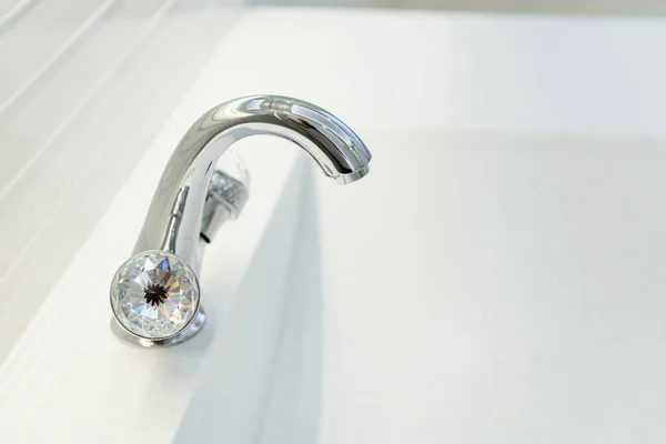 Clean Metal Water Tap Sink — Stock Photo, Image